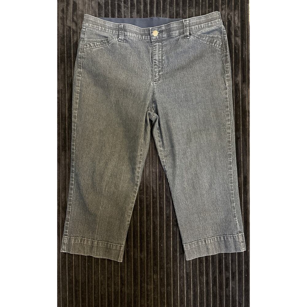 Bandalino Maureen Women's Jean Capris - Size 12, Dark Wash, 19.5" Inseam!
